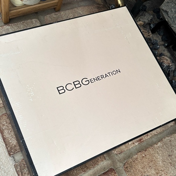 Brand New BCBGeneration Pilas Heeled Lace Up Bootie Black & Ivory Plaid Flannel - Picture 15 of 16